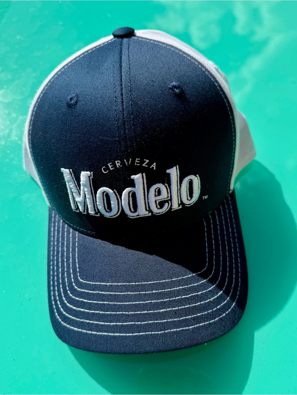 Modelo Black and White‎ Embroidered Baseball Hat